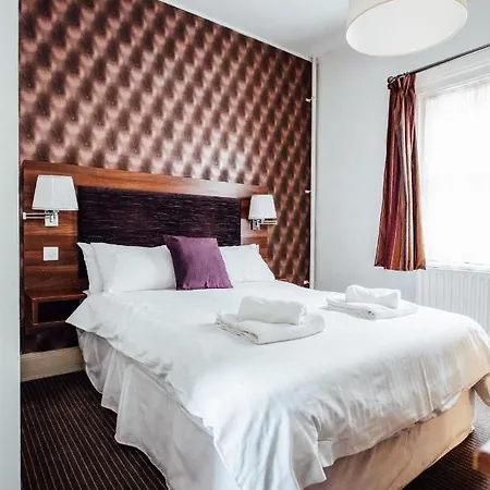 Longdales House - B G Ltd Bed & Breakfast Lincoln