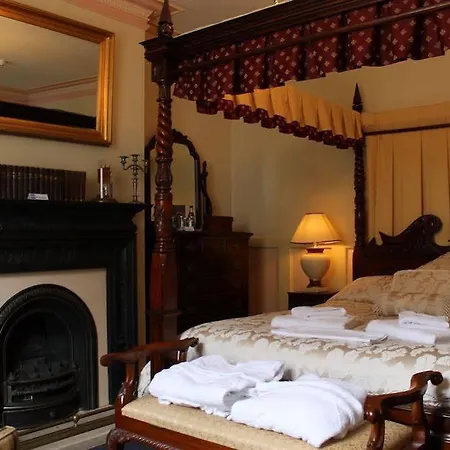 Bail House Hotel 3*