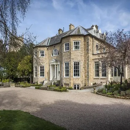 Hall Hotel