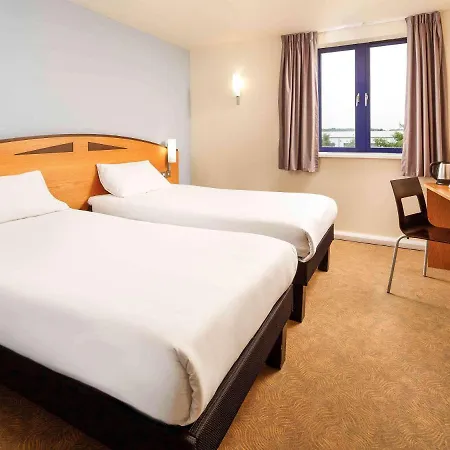 Ibis Lincoln Hotel