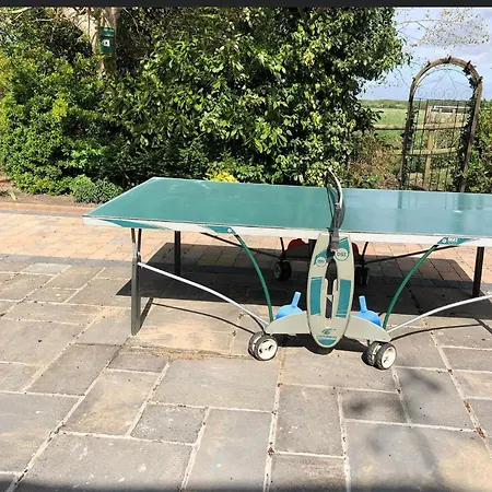 Retreat With Private Hot Tub Lincoln