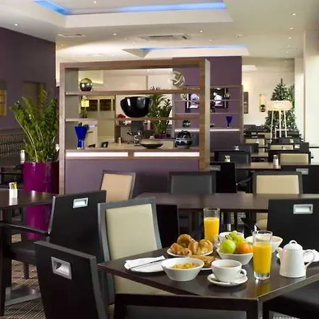 By Ihg