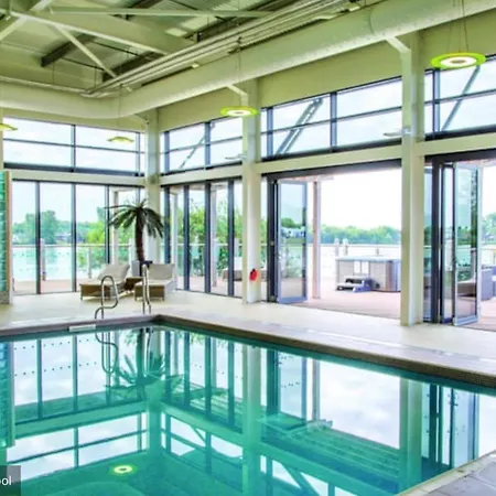 Holiday park Breaks At Tattershall Lakes