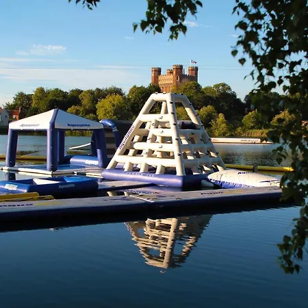 Breaks At Tattershall Lakes