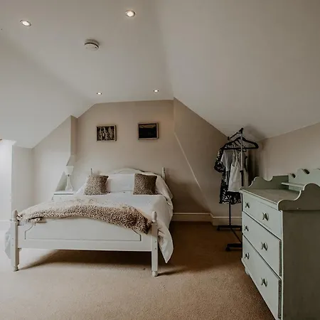 No 7 Gray Street Lincoln