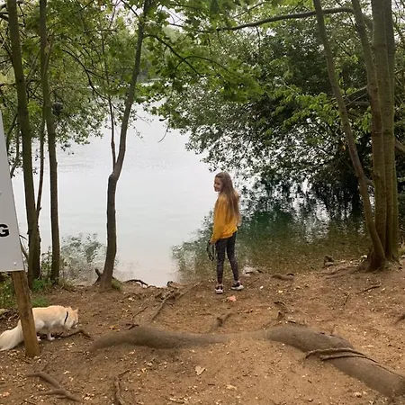 Breaks At Tattershall Lakes *
