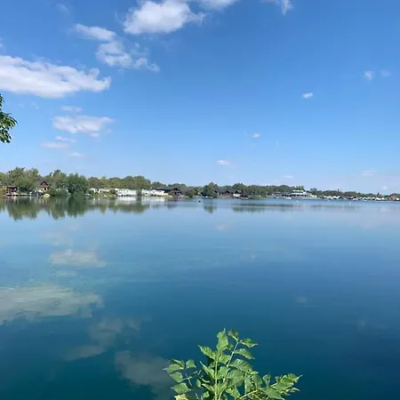 Breaks At Tattershall Lakes Holiday park *