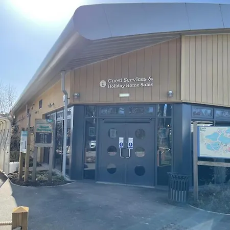 Holiday park Breaks At Tattershall Lakes