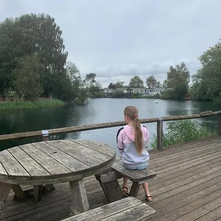 Breaks At Tattershall Lakes