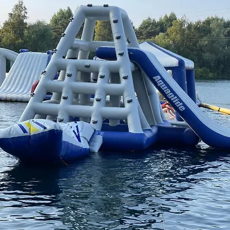Breaks At Tattershall Lakes