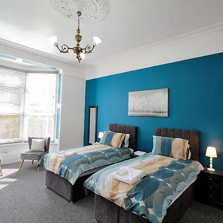 Hamilton Guest house *