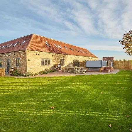 Holly Tree Barn, Ashlin Farm Barns *