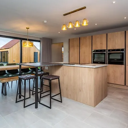 Holiday home The Sycamores, Ashlin Farm Barns