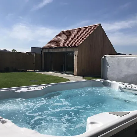 The Sycamores, Ashlin Farm Barns Holiday home