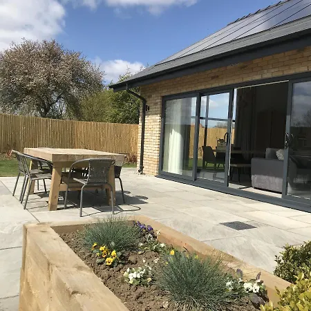 Bailgate Barn, Ashlin Farm Barns Lincoln