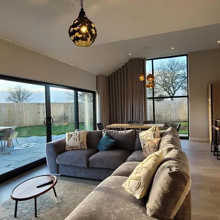 Bailgate Barn, Ashlin Farm Barns Holiday home *