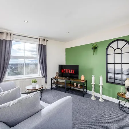 City Centre Cosy 1 Bedroom - Snugstaff Apartment *
