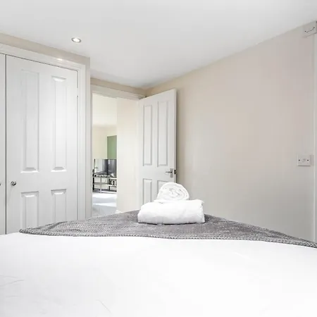 Apartment City Centre Cosy 1 Bedroom - Snugstaff