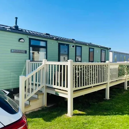 Holiday park Hot Tub Breaks Lancaster Cresent Tattershall Lakes
