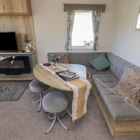 Hd Retreat