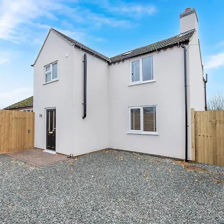 Newly Renovated Rural In North Scarle * リンカーン