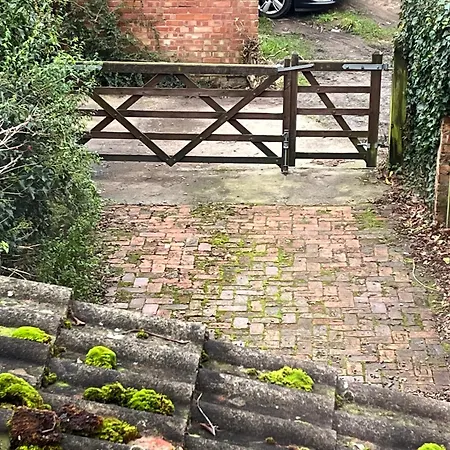 5 Union Road * Lincoln