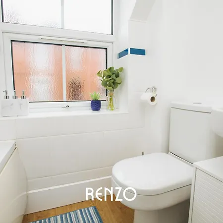 Apartment Sentimental And Homely 3-bed In By Renzo, Amazing Location, Close To Cathedral And Castle! *