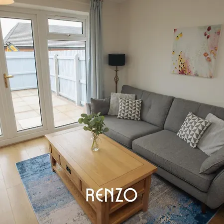 Sentimental And Homely 3-bed In By Renzo, Amazing Location, Close To Cathedral And Castle! Lincoln