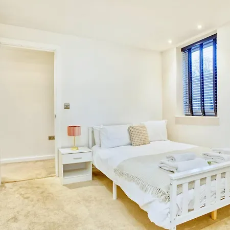 Holiday home Pass The Keys Motherby 1 - House With A Garde *