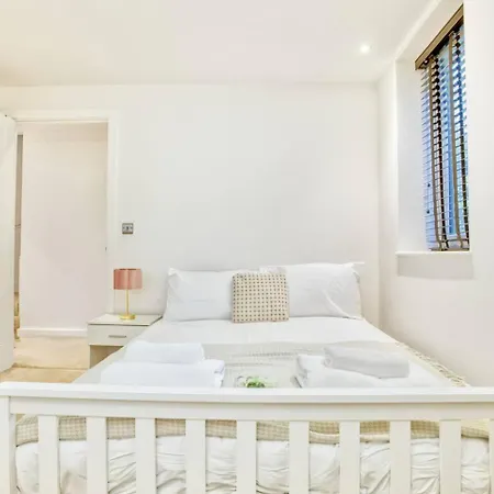 Holiday home Pass The Keys Motherby 1 - House With A Garde