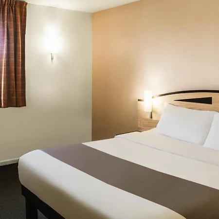 Hotel Ibis Lincoln 2*