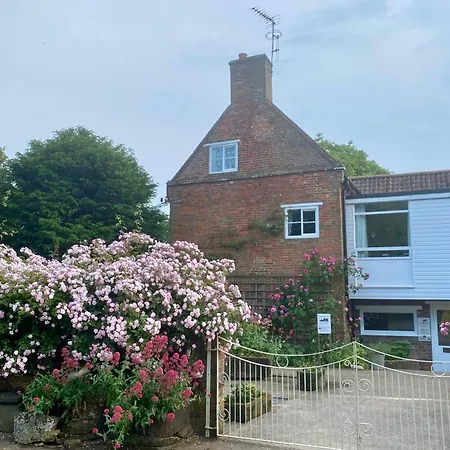 Lut's Place B&B