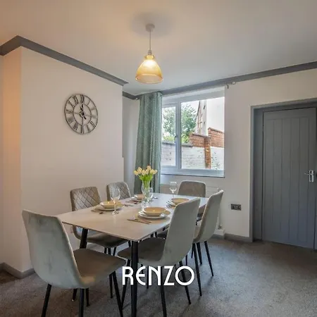 Bright And Warm In By Renzo, Free Wi-fi, Perfect For Staycations! Lincoln