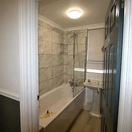 Guest house Hamilton Lincoln