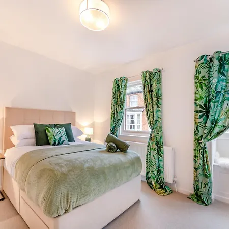 Holiday home Victorias Retreat - Uk41475