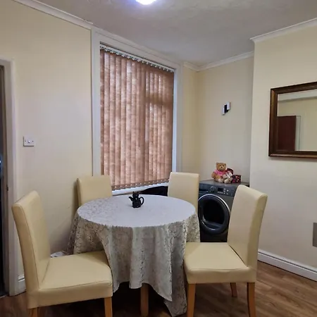 Bed & Breakfast Lincoln Stay *