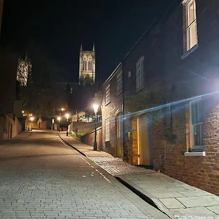 2 Danesgate Lincoln