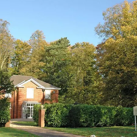 Branston Hall Hotel 3*
