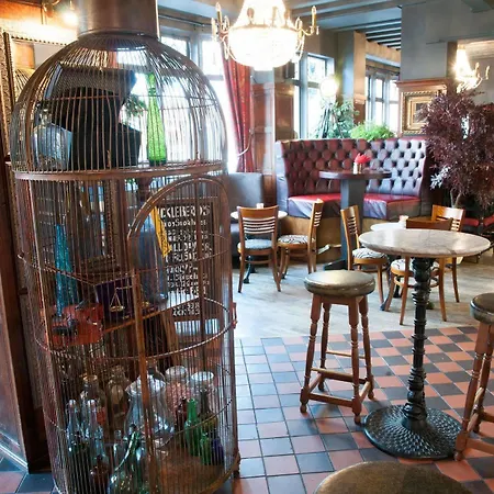 Huckleberrys Bar And Grill 3* Lincoln