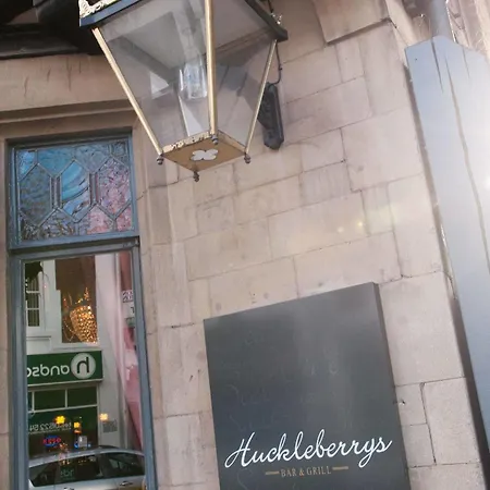 Huckleberrys Bar And Grill Hotel Lincoln