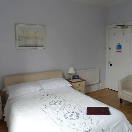 Bed & Breakfast Mayfield 3*