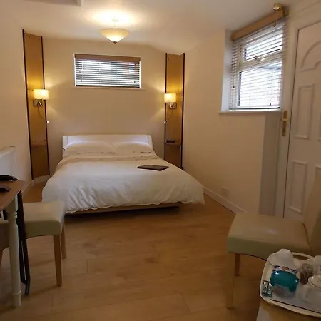 Mayfield Bed & Breakfast 3*