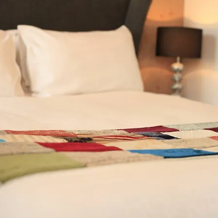 The Bronze Pig Hotel Lincoln