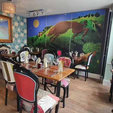 Hotel The Bronze Pig 3*
