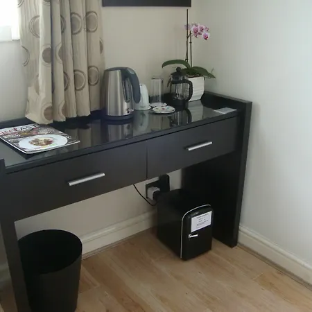 Canal View Bed and breakfast 4*